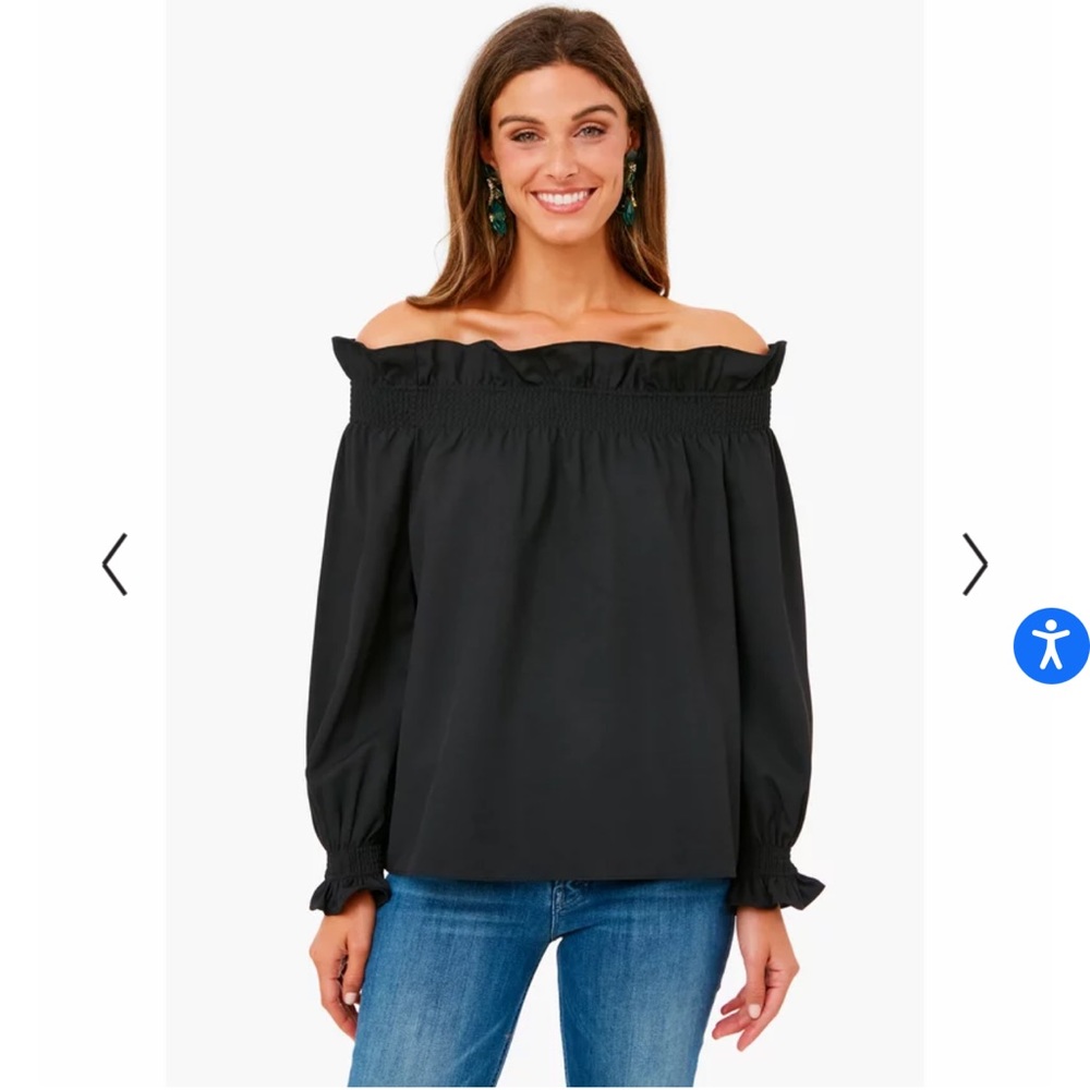 Black Off the Shoulder Marguerite Blouse
TUCKERNUCK